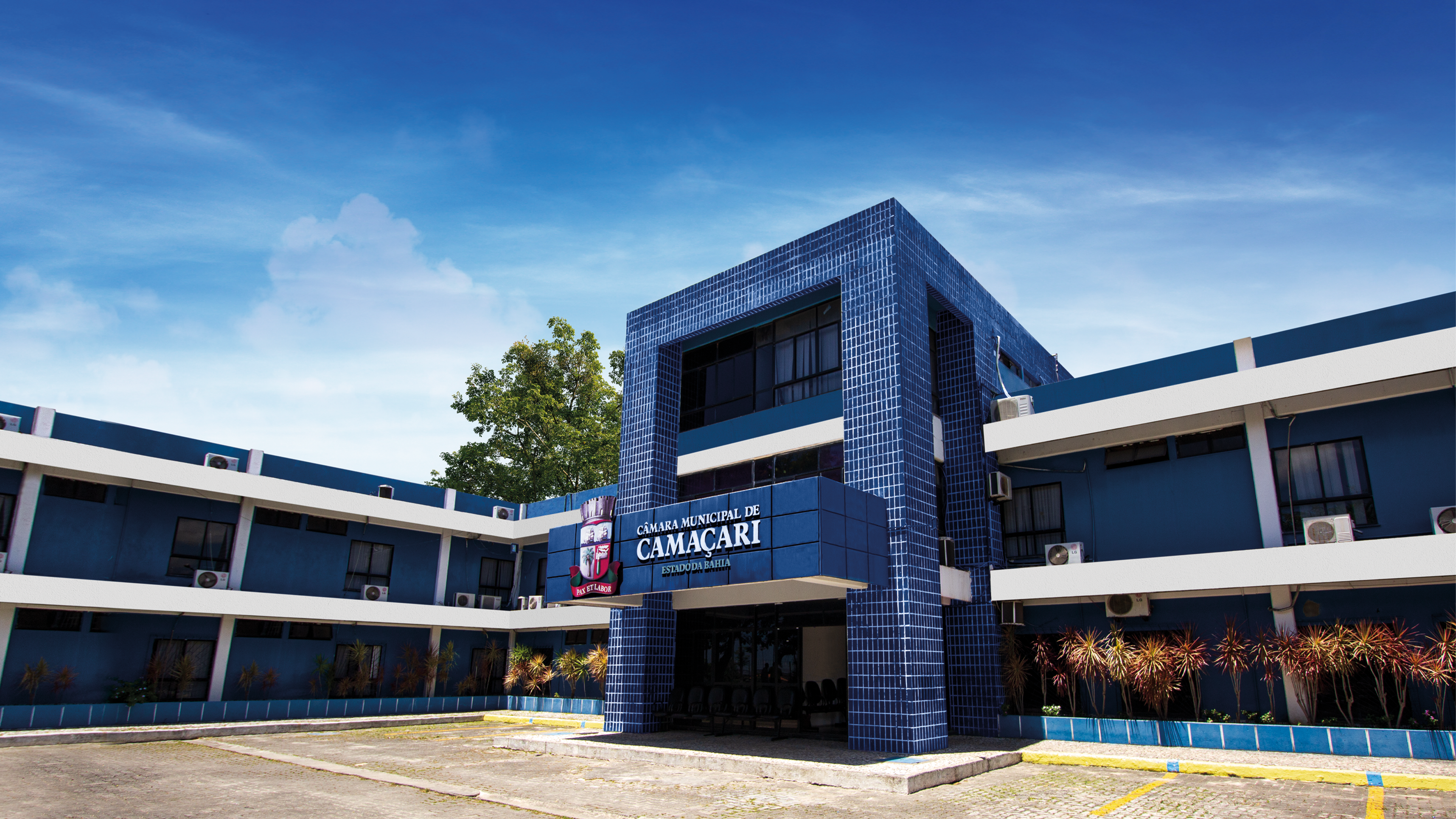 Houve total cumprimento da legislação que dita as regras de transparência pública dentro dos órgãos públicos