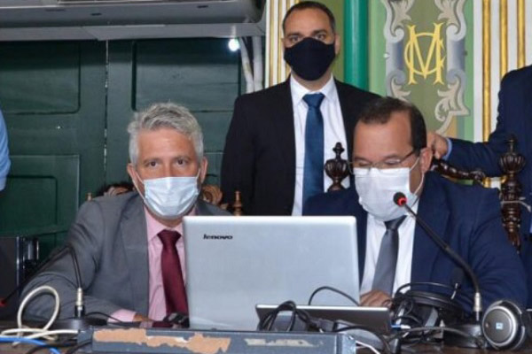 Henrique Carballal e Geraldo Jr.