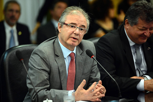 Luiz Eduardo Barata, presidente da Frente de Defesa dos Consumidores de Energia Elétrica