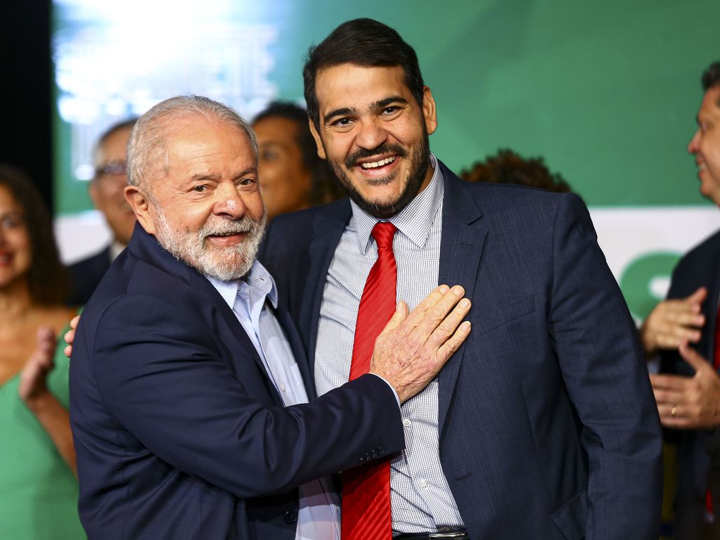 Deputado Cezinha de Madureira afirma que indicação de Messias, que também é evangélico, ajudaria na relação de Lula com o segmento