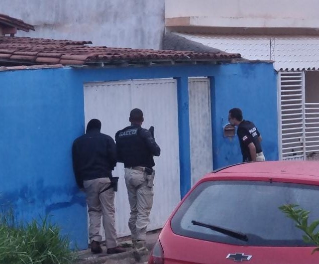 O cumprimento faz parte da segunda fase da 'Operação Cold' O cumprimento faz parte da segunda fase da 'Operação Cold'