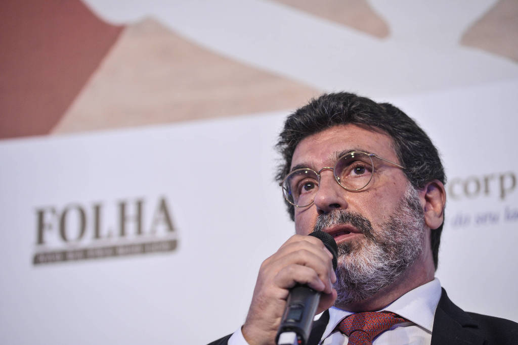 O médico Walter Cintra durante a segunda edição do Fórum Saúde Suplementar, realizado pela Folha