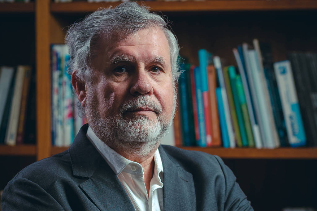 Roberto Olinto defende auditoria na pesquisa, pede que responsáveis sejam investigados e levanta possibilidade de país ter desperdiçado R$ 2,3 bi