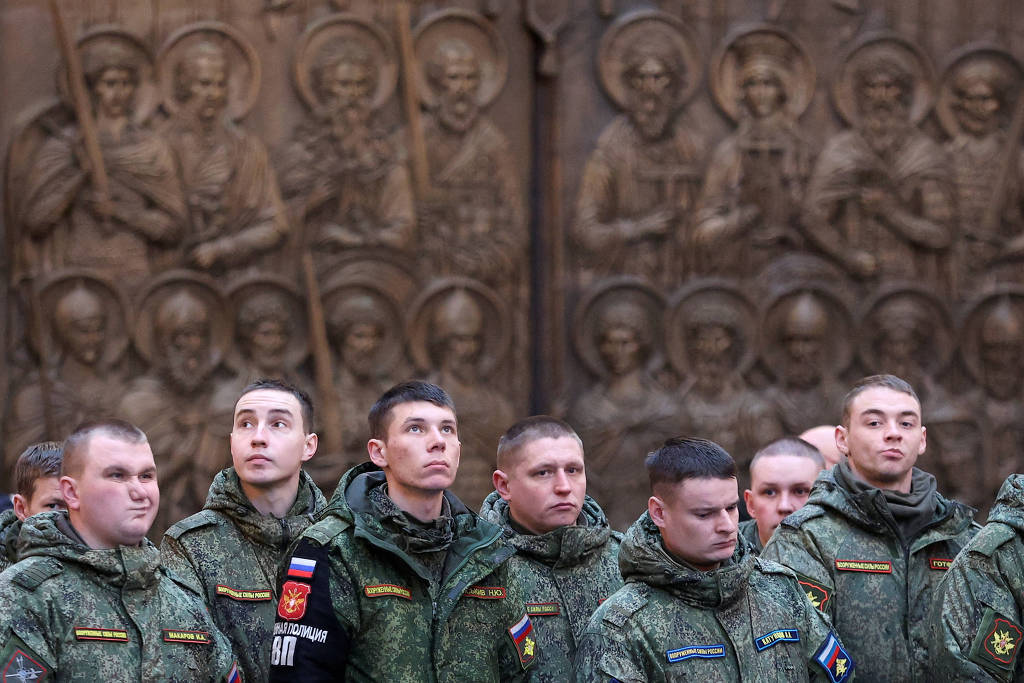 Valeri Gerasimov é criticado por citar foco em higiene e apresentação das forças em novas diretrizes da guerra Valeri Gerasimov é criticado por citar foco em higiene e apresentação das forças em novas diretrizes da guerra