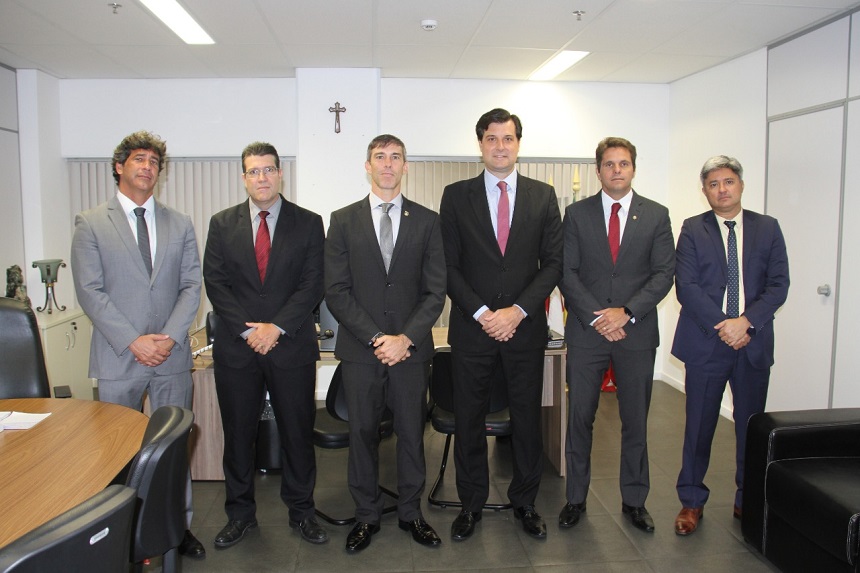 A reunião teve como enfoque principal a atuação integrada e a cooperação entre as instituições para fortalecer o combate à criminalidade no estado