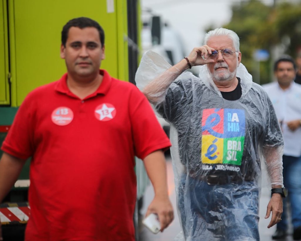 A prática foi condenada por petistas no decorrer do último governo, inclusive pelo próprio presidente Lula durante a campanha eleitoral