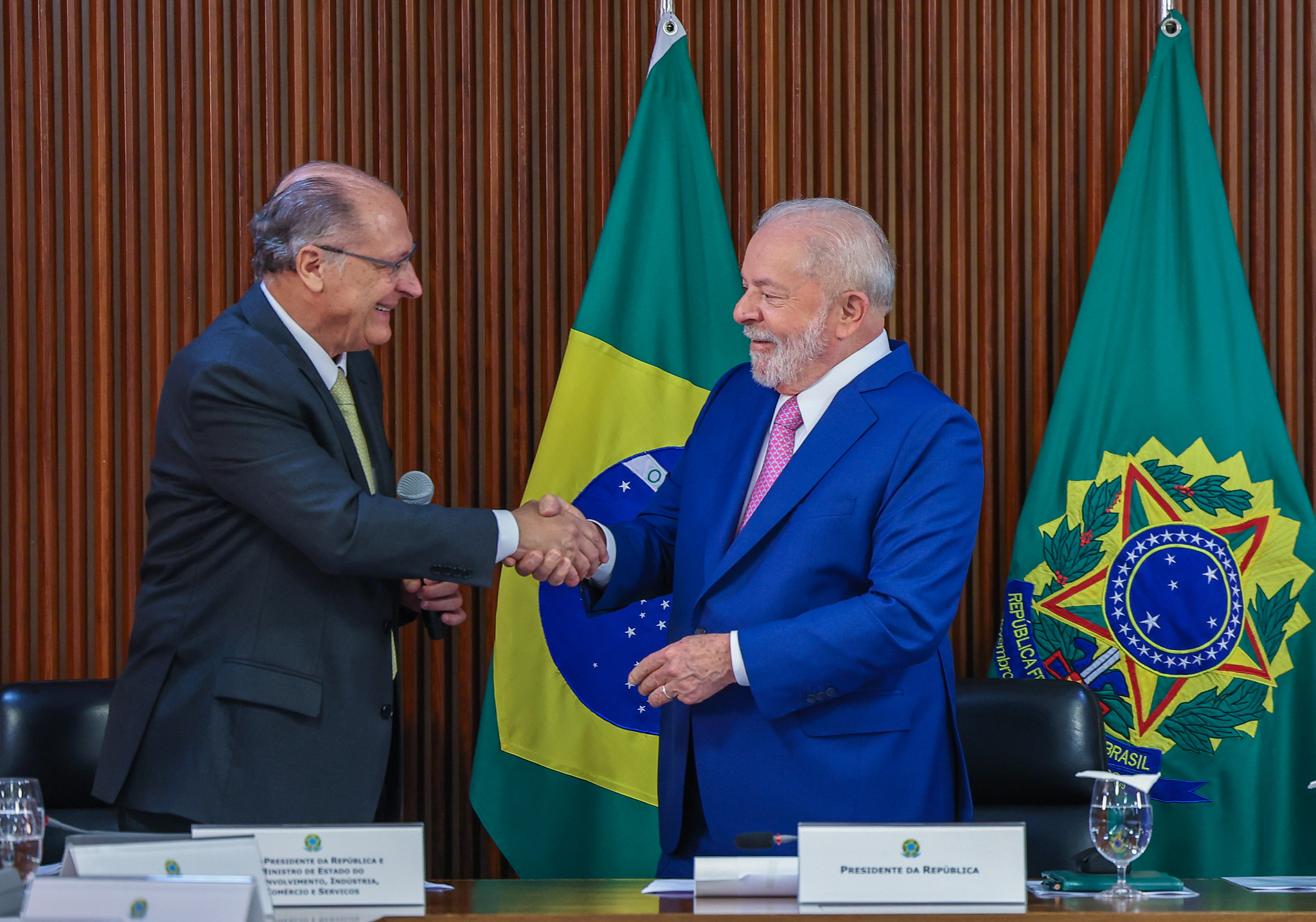 Svenja Schulze diz que, além do Fundo Amazônia, dinheiro pode ser destinado a indígenas, estados amazônicos e questões sociais