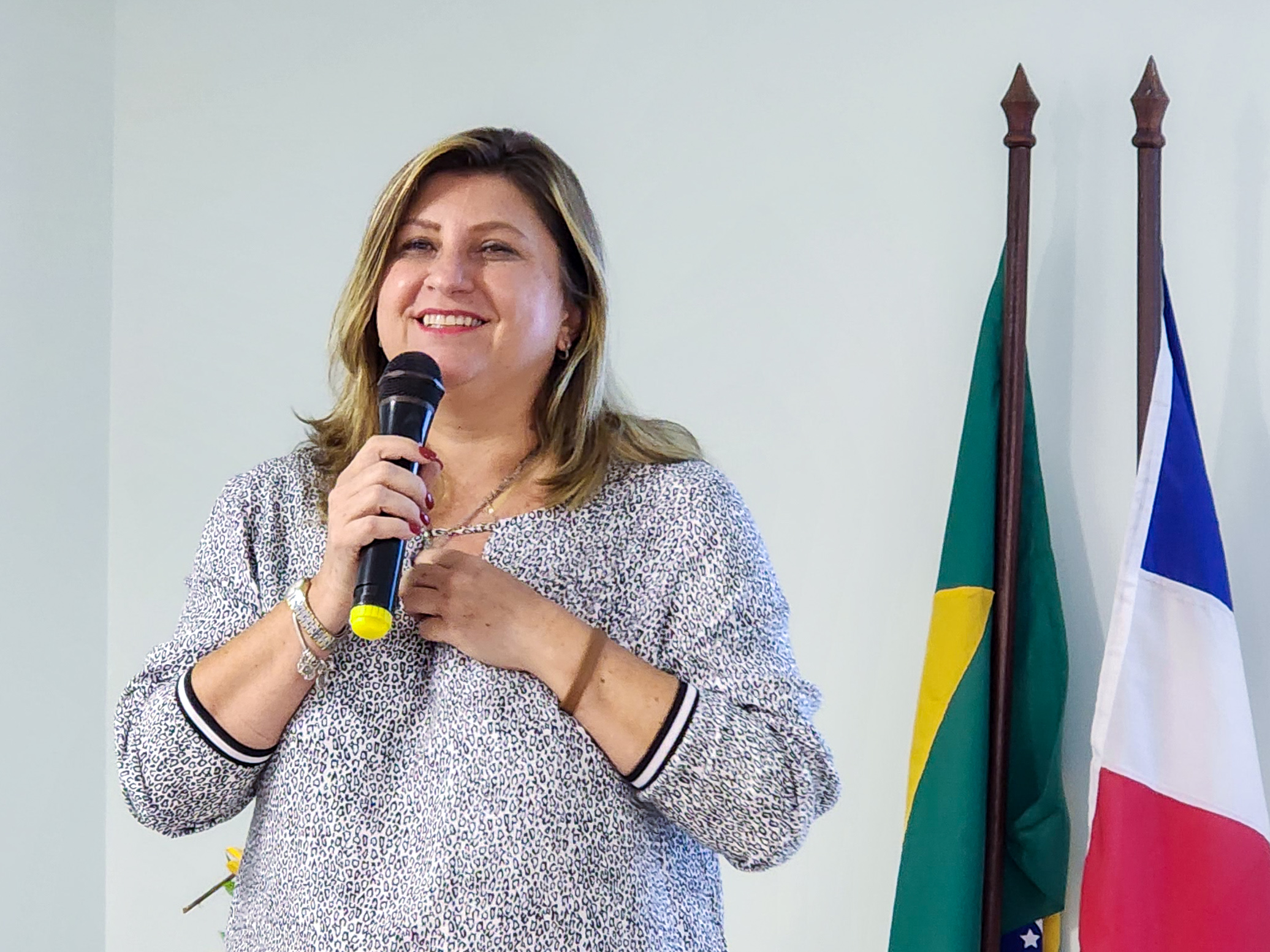 Médica clínica Lucrécia Savernini de Freitas