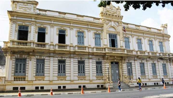 Prefeitura de Feira prorroga inscrição para processo seletivo