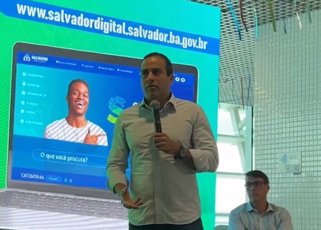 Os ambulantes reclamam do processo de credenciamento para que possam trabalhar nas festas de verão na cidade