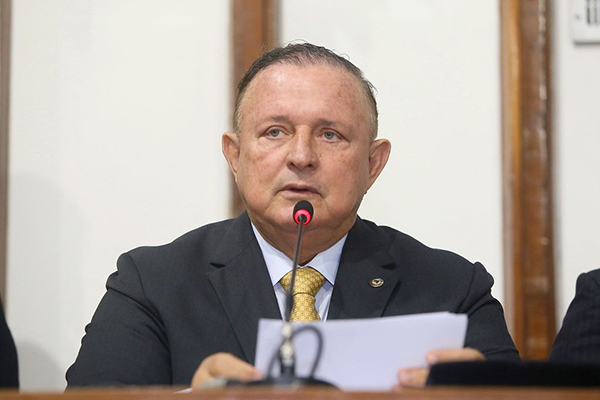 O presidente da Assembleia legislativa da Bahia, Adolfo Menezes (PSD)
