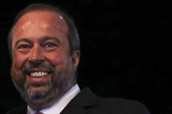 O ministro Alexandre Silveira