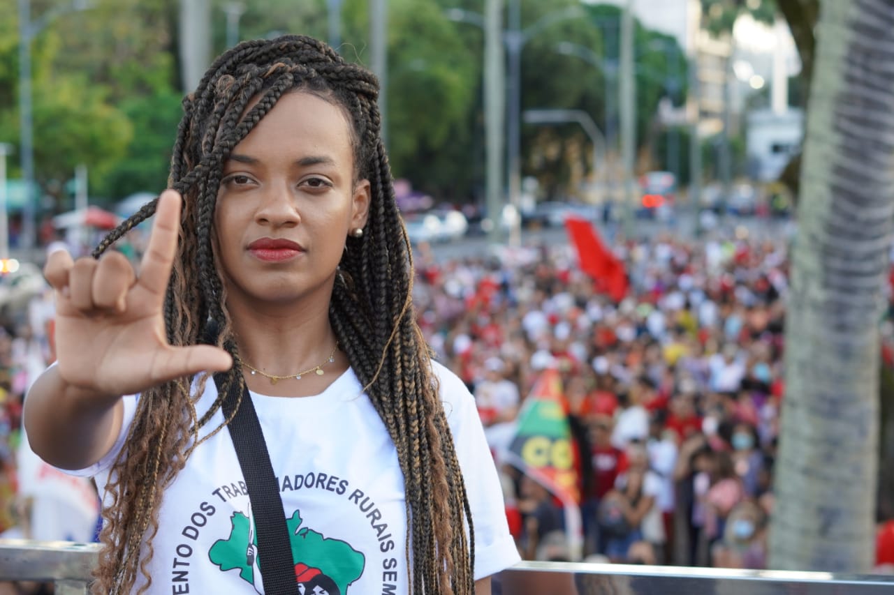 Manifestantes foram do Campo Grande até a Praça Castro Alves, em Salvador, nesta segunda-feira (9) Manifestantes foram do Campo Grande até a Praça Castro Alves, em Salvador, nesta segunda-feira (9)