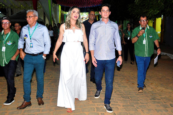 Parlamentar destacou a presença da prefeita Fernanda Sá Teles (PP), de Wanderley, na composição da chapa