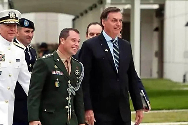 Mauro Cid e Jair Bolsonaro