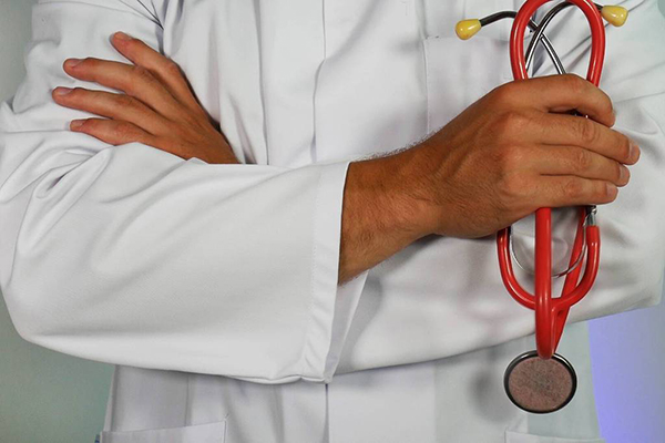 Formação de médicos no Brasil ainda é lenta Formação de médicos no Brasil ainda é lenta