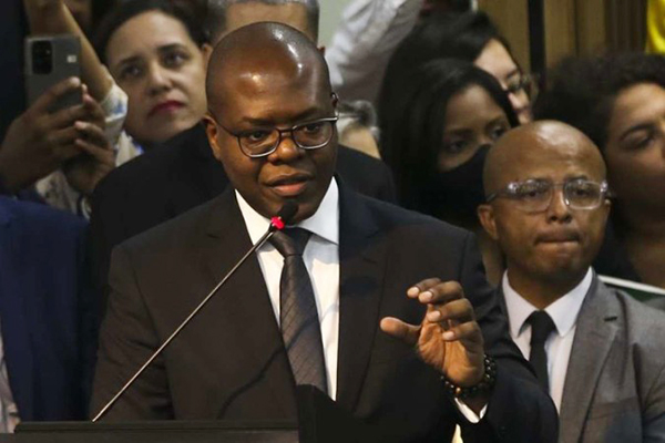 O ministro dos Direitos Humanos, Silvio Almeida