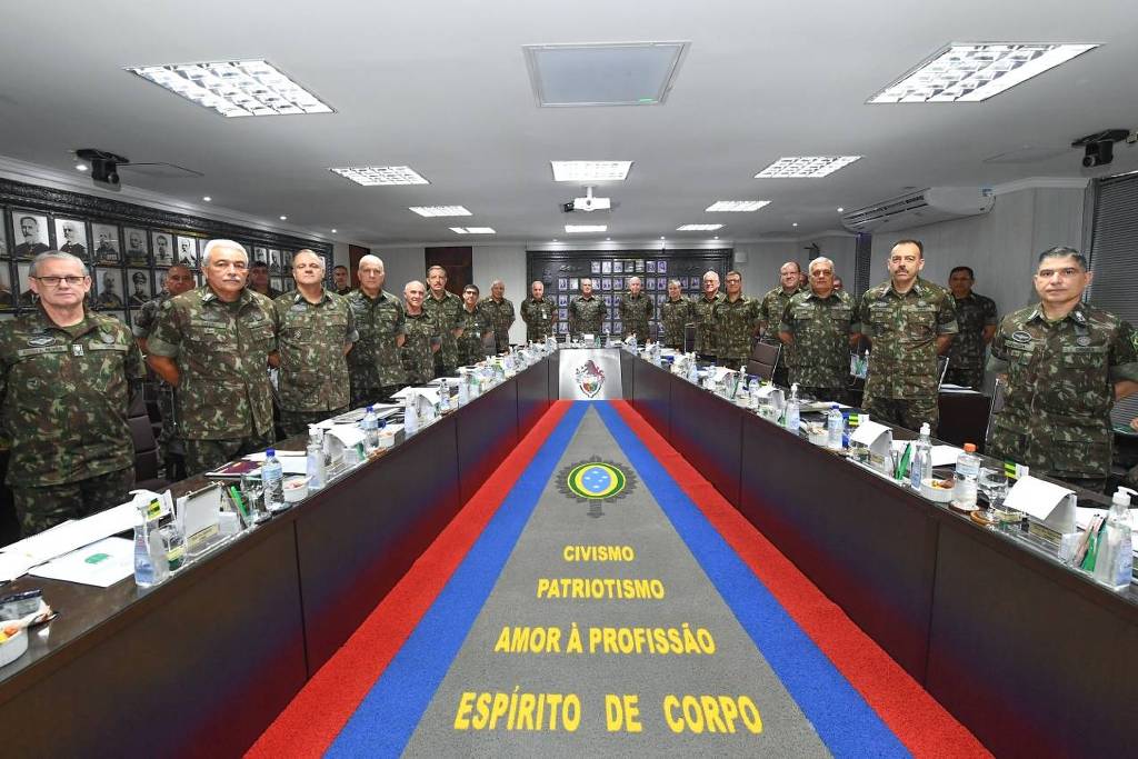 Alto Comando do Exército se reunirá na segunda semana de fevereiro para definir promoção de oficiais e mudanças de cargo de militares