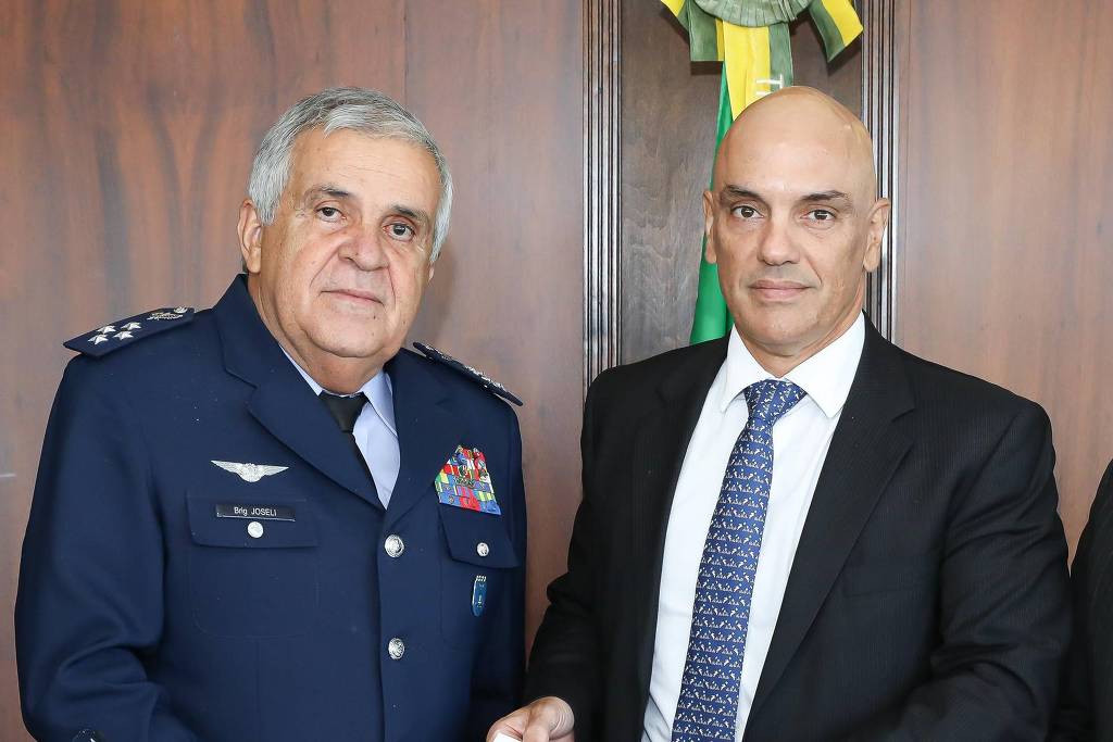 Futuro presidente do STM (Superior Tribunal Militar), Joseli Camelo se encontrou com Alexandre de Moraes em audiência no TSE em 2022