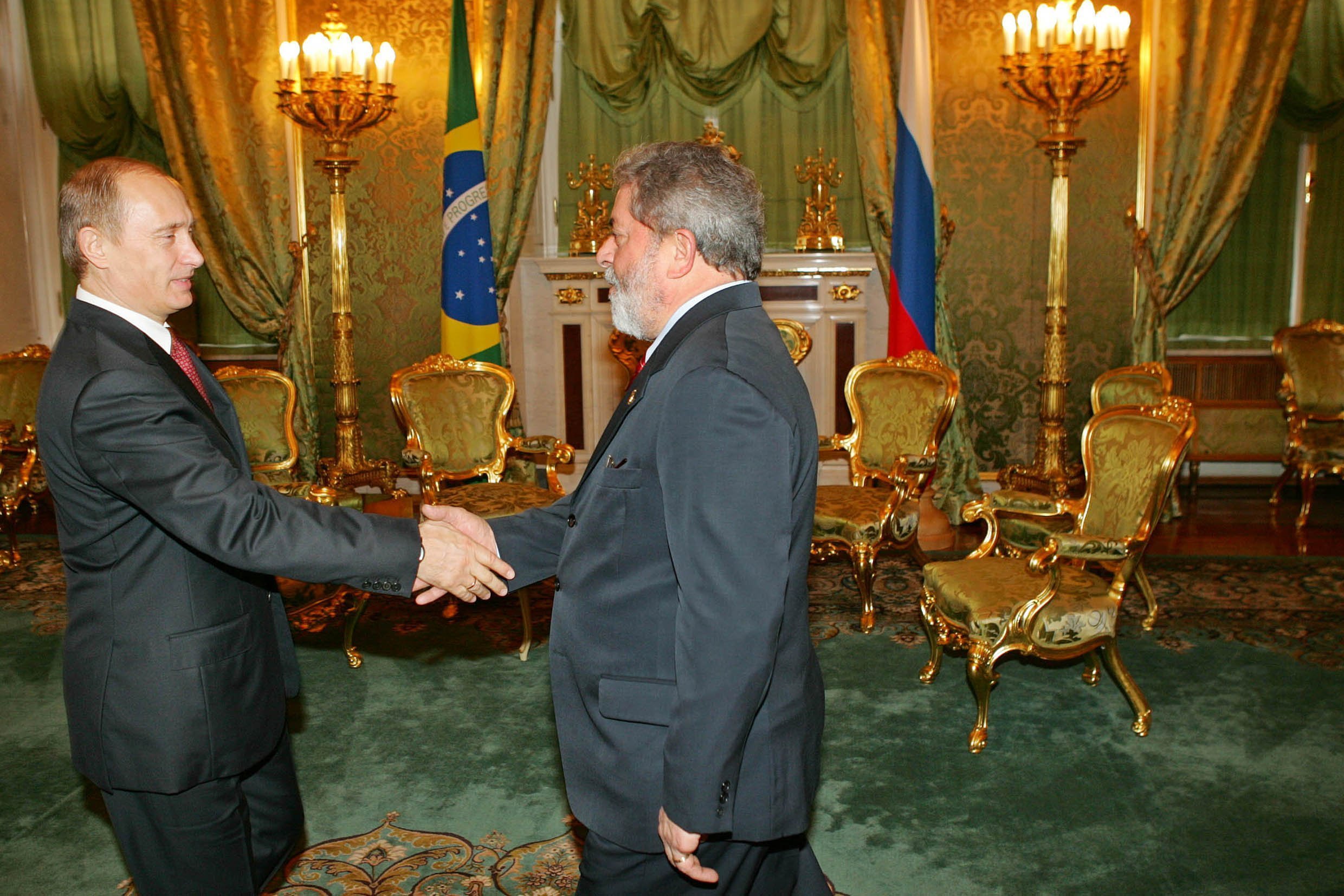 Presidente russo Vladimir Putin e o presidente brasileiro, Luiz Inácio Lula da Silva (PT)