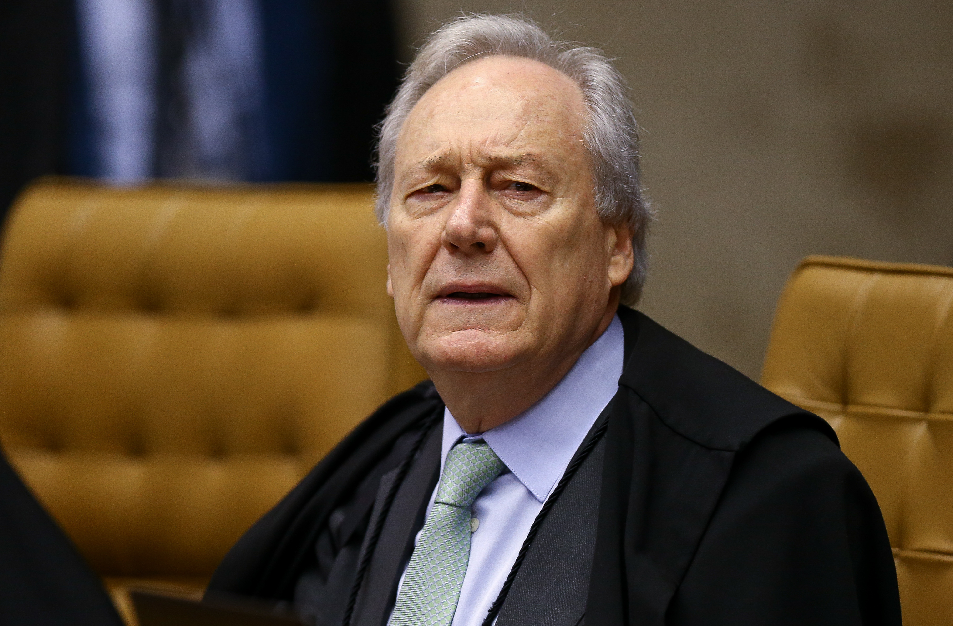 Lewandowski substituirá Flávio Dino no Ministério da Justiça Lewandowski substituirá Flávio Dino no Ministério da Justiça