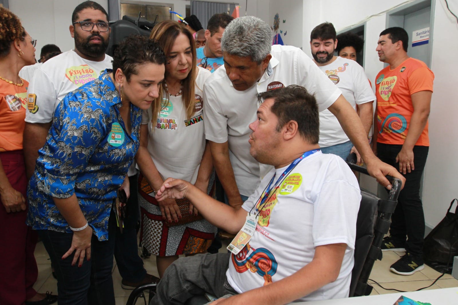 Jerônimo visita Plantão Integrado que garante proteção e promoção de direitos do cidadão durante o Carnaval