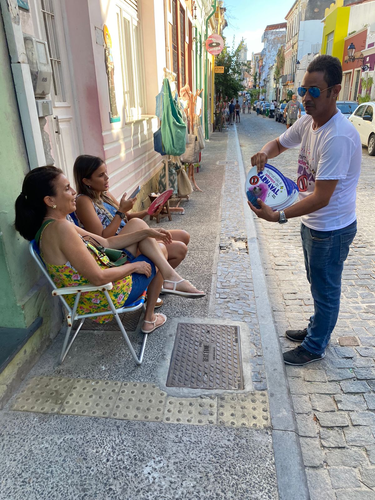 Imagem de Secis conscientiza foliões sobre maus-tratos aos animais durante o pré-Carnaval de Salvador