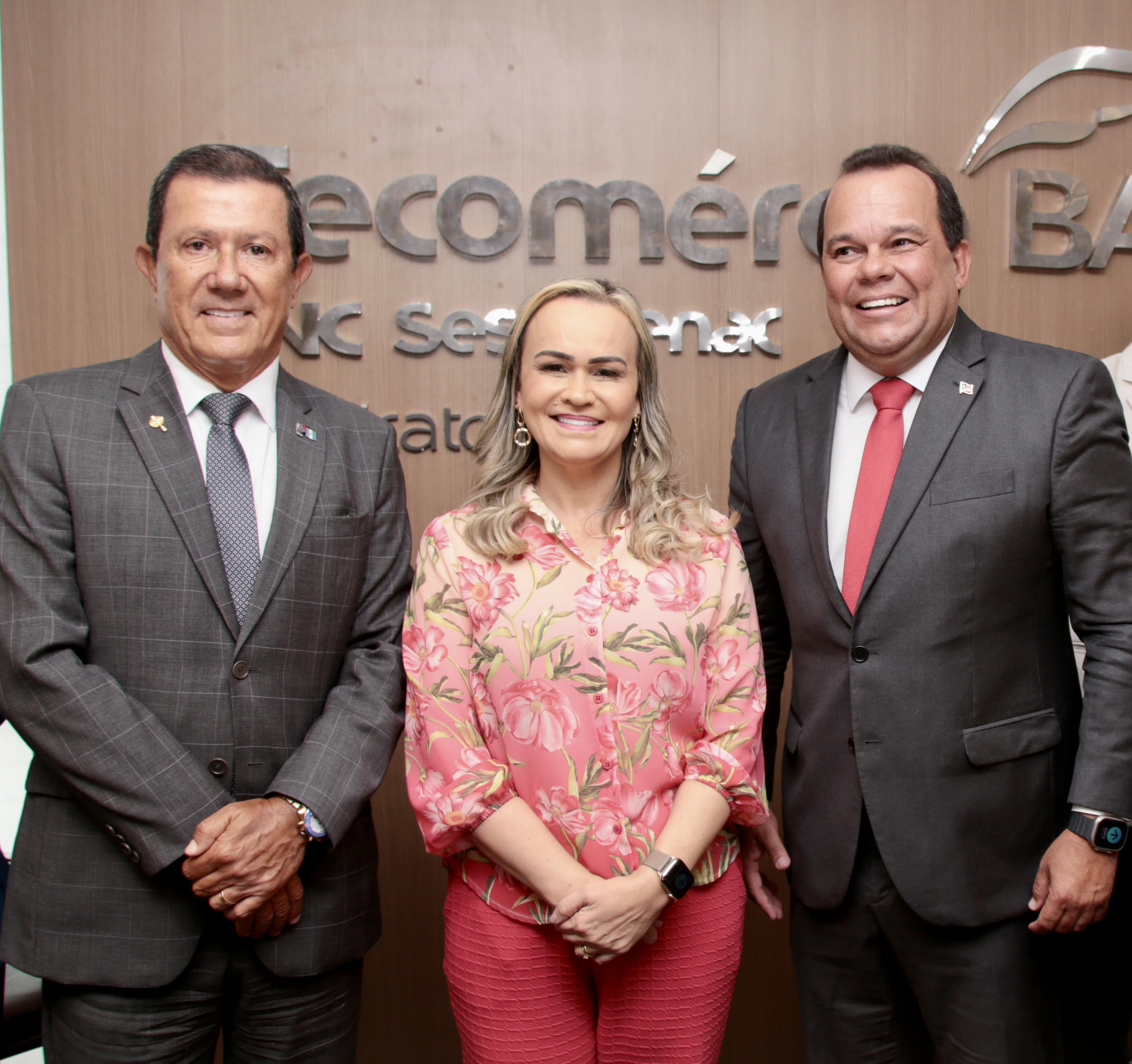 Ministra do Turismo se reúne com lideranças baianas e ouve reivindicações