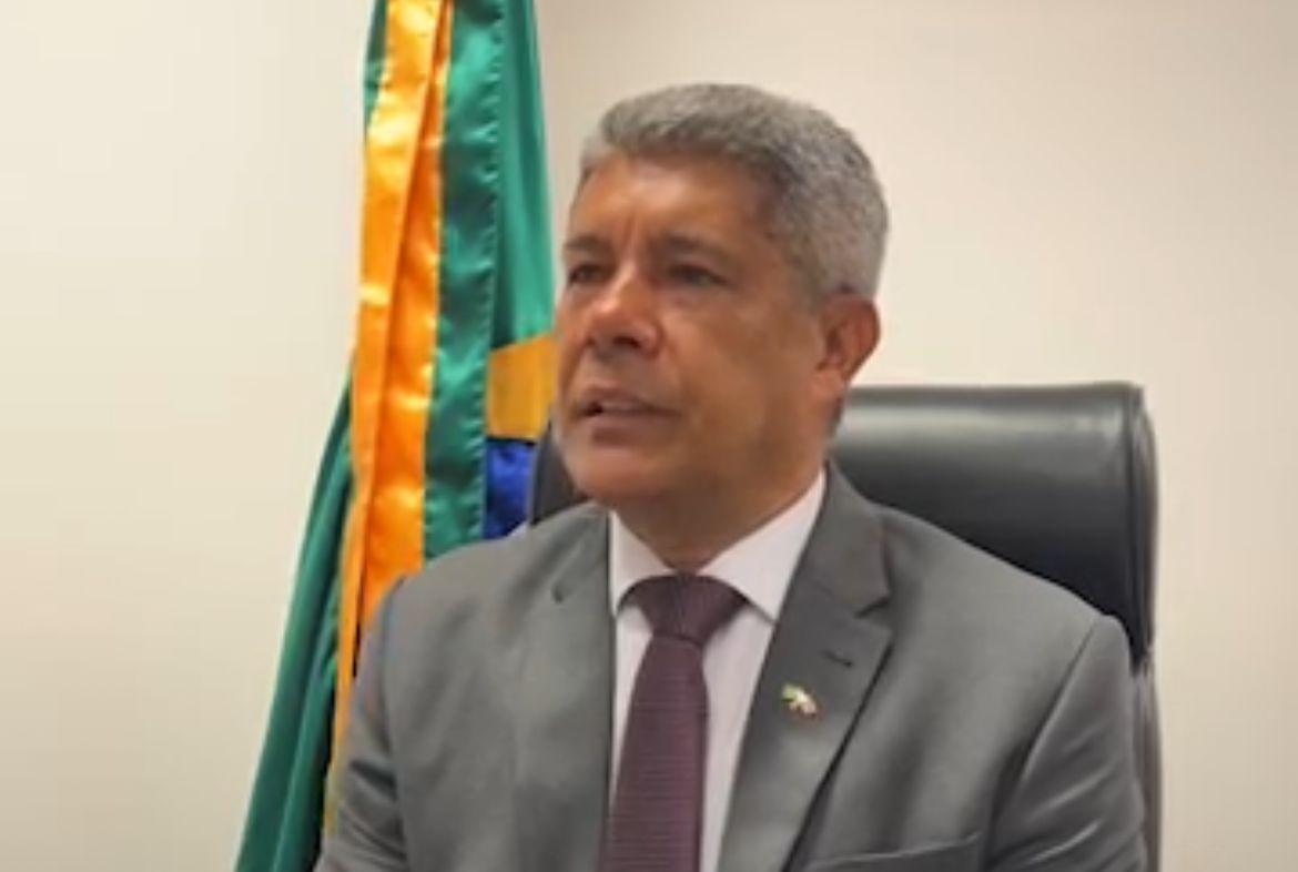 O governador Jerônimo Rodrigues (PT)