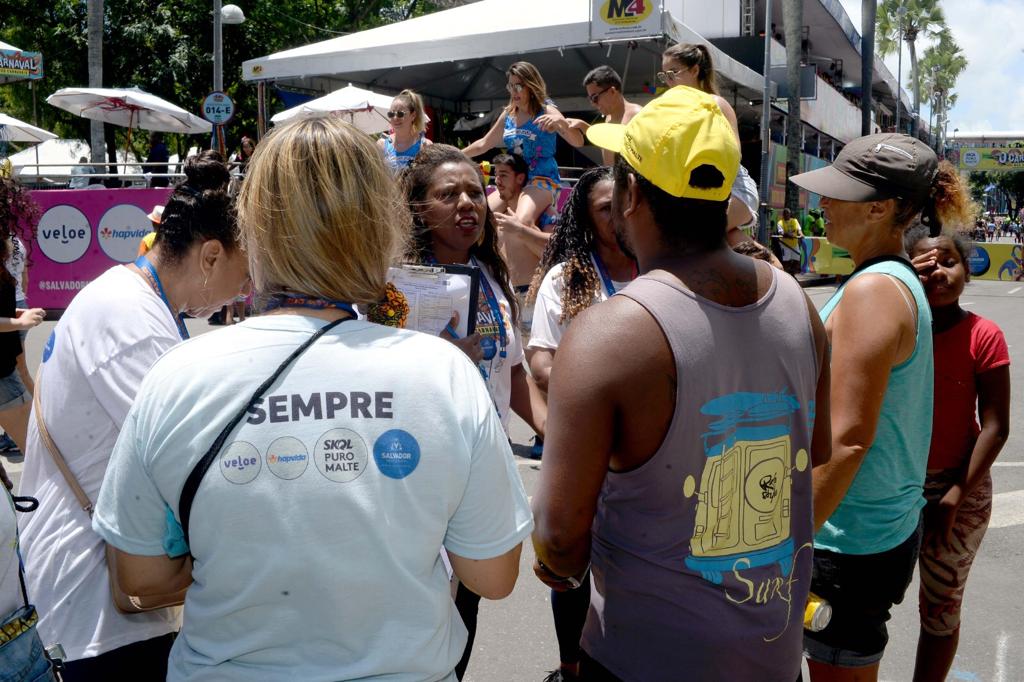 Equipes da Sempre realizam promoção social e combate a violação de direitos no Carnaval 2023 