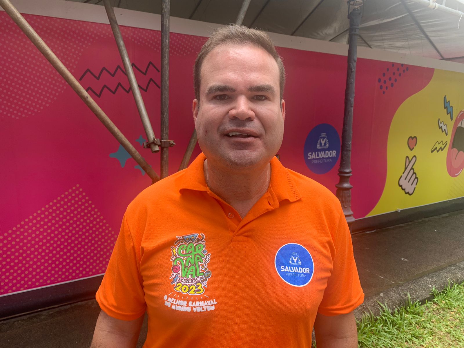 O secretário Cacá Leão