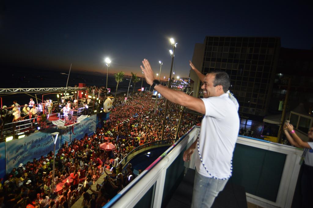 Neste segundo dia de folia, ele disse que o balanço tem sido extremamente positivo e avaliou que a operação montada pela gestão municipal para a festa nesta sexta tem ocorrido com fluidez Neste segundo dia de folia, ele disse que o balanço tem sido extremamente positivo e avaliou que a operação montada pela gestão municipal para a festa nesta sexta tem ocorrido com fluidez