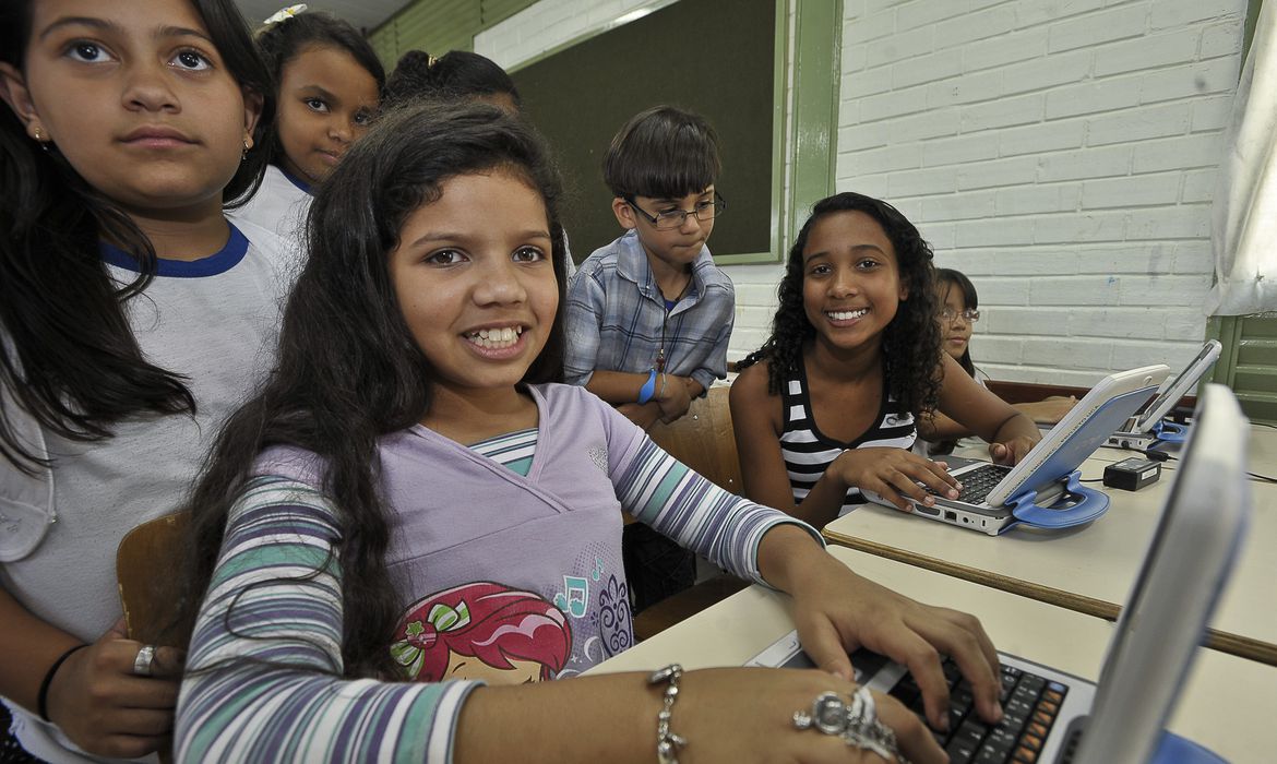 Para participar do certame, estudante deve procurar escola Para participar do certame, estudante deve procurar escola