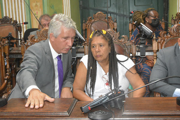 Os vereadores Henrique Carballal e Marta Rodrigues Os vereadores Henrique Carballal e Marta Rodrigues