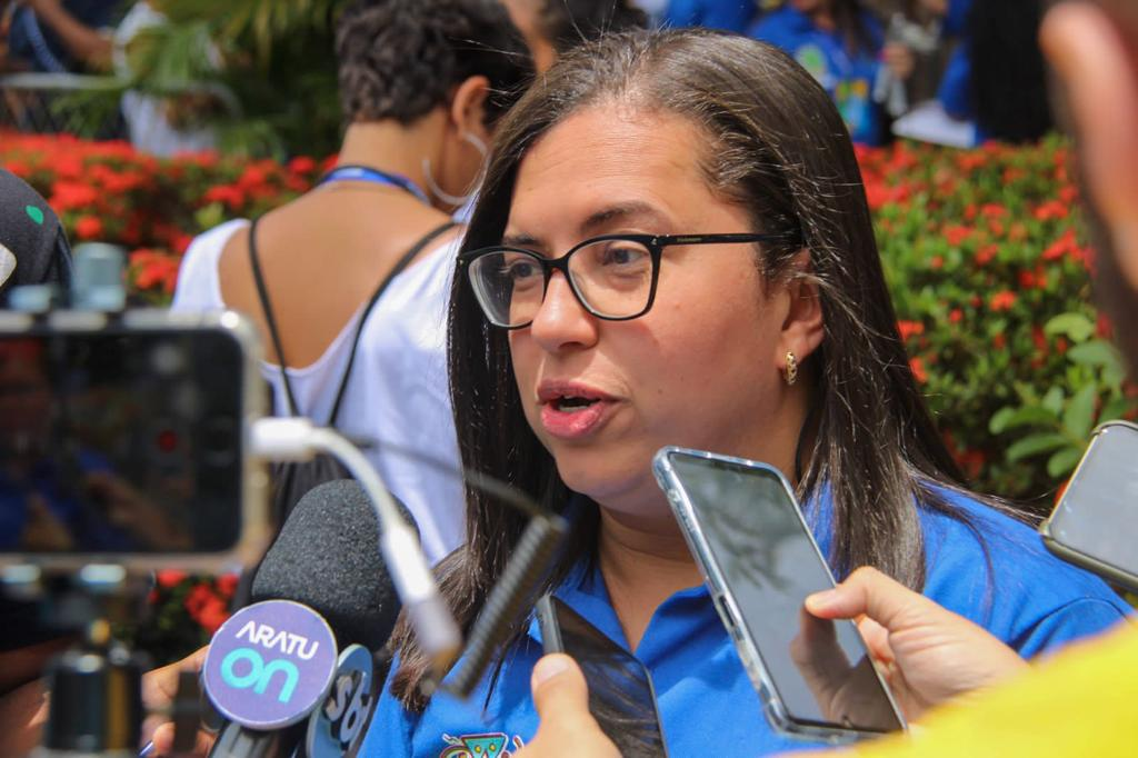 A vice-prefeita e secretária da SMS, Ana Paula Matos A vice-prefeita e secretária da SMS, Ana Paula Matos