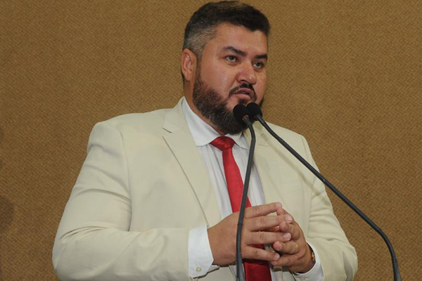 O deputado estadual Júnior Muniz (PT)