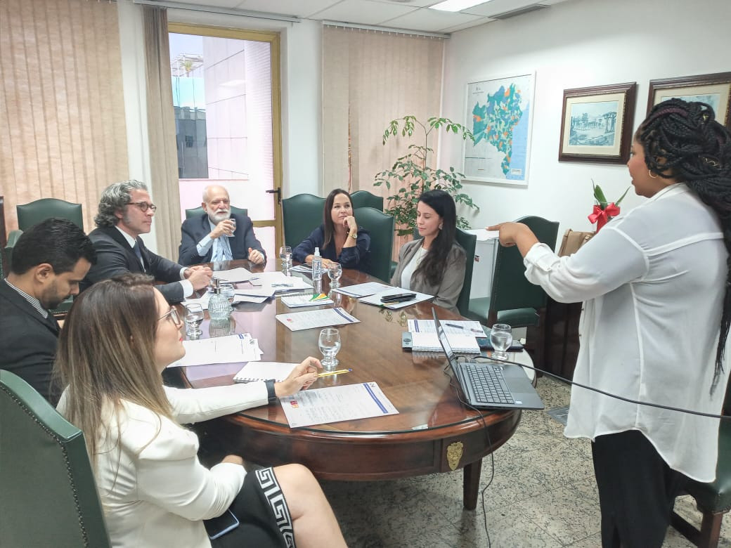 Tribunal baiano fortalece implantação da linguagem simples no Judiciário Tribunal baiano fortalece implantação da linguagem simples no Judiciário
