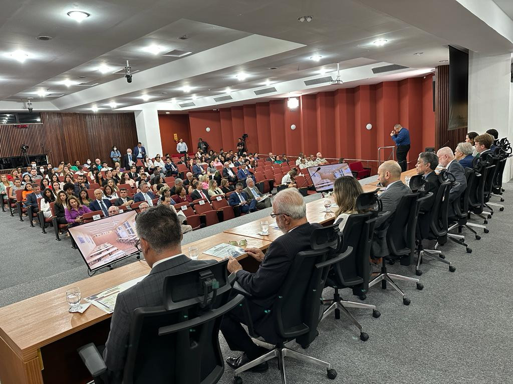 As palestras sobre as diversas facetas de Ruy Barbosa iniciaram na última quinta (09) e vão até esta sexta-feira (10)