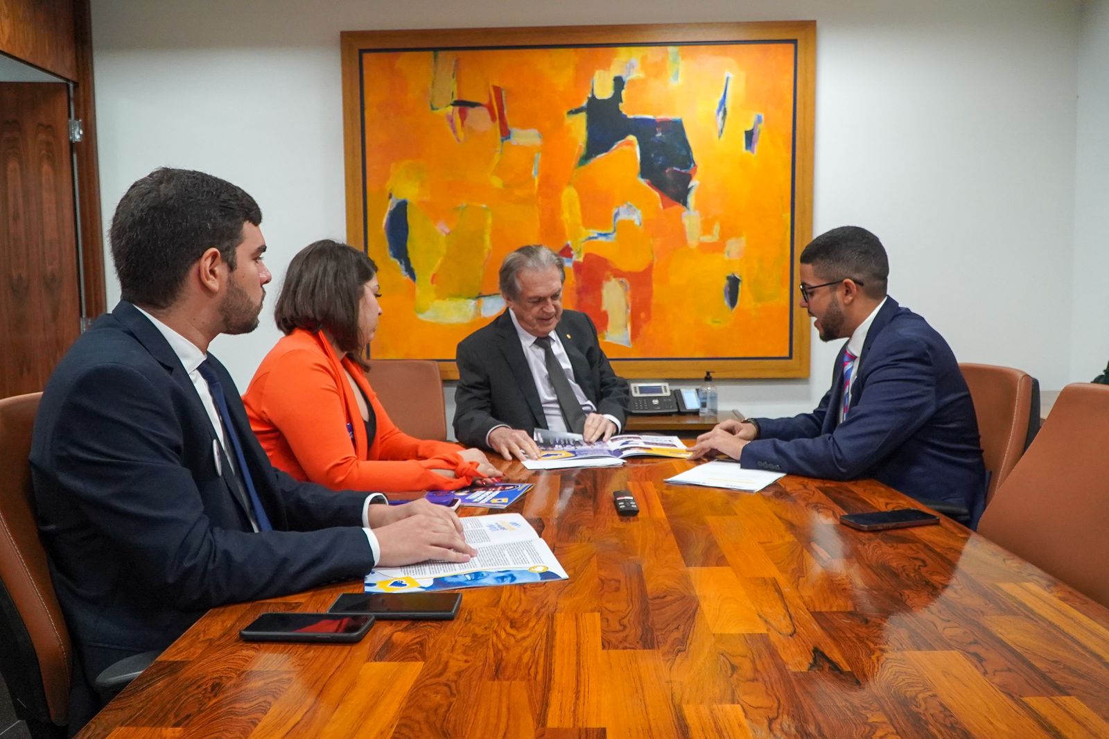 Braço jovem do União Brasil sugere projetos para aumentar bolsa da CAPES, criação do Estatuto do Jovem Aprendiz e ampliar apoio às empresas juniores do país