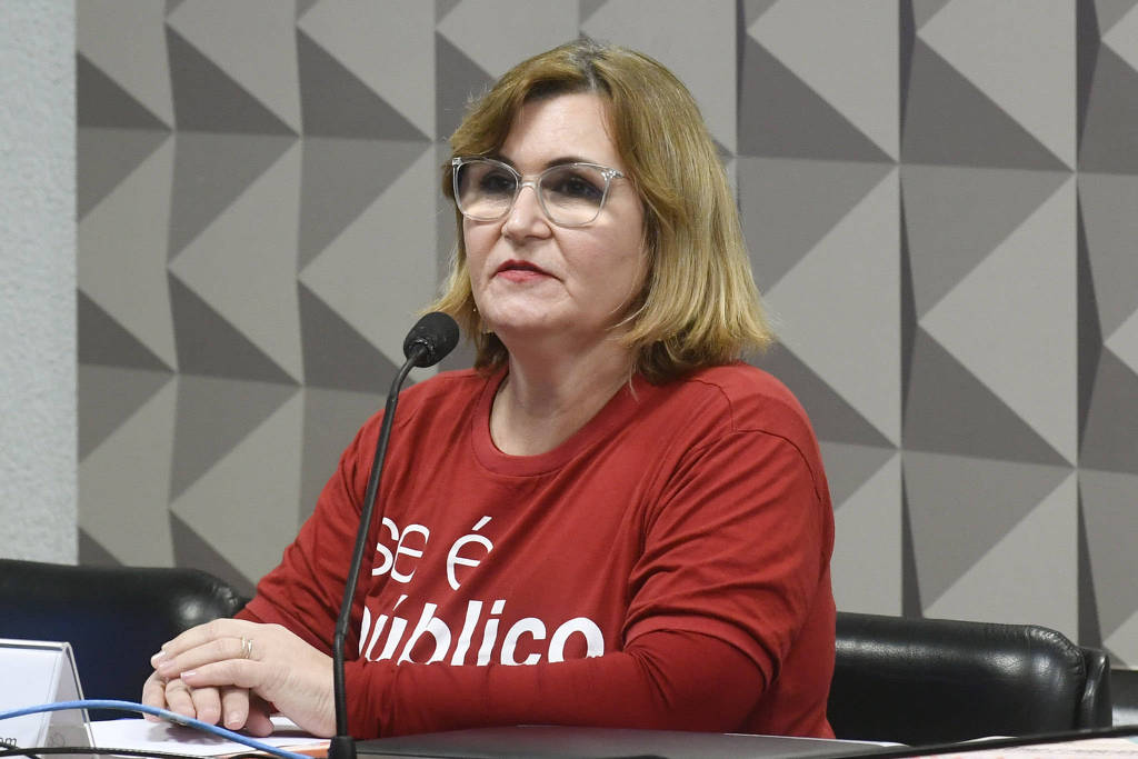 Maria Rita Serrano, presidente da Caixa, durante participação em sessão no Senado