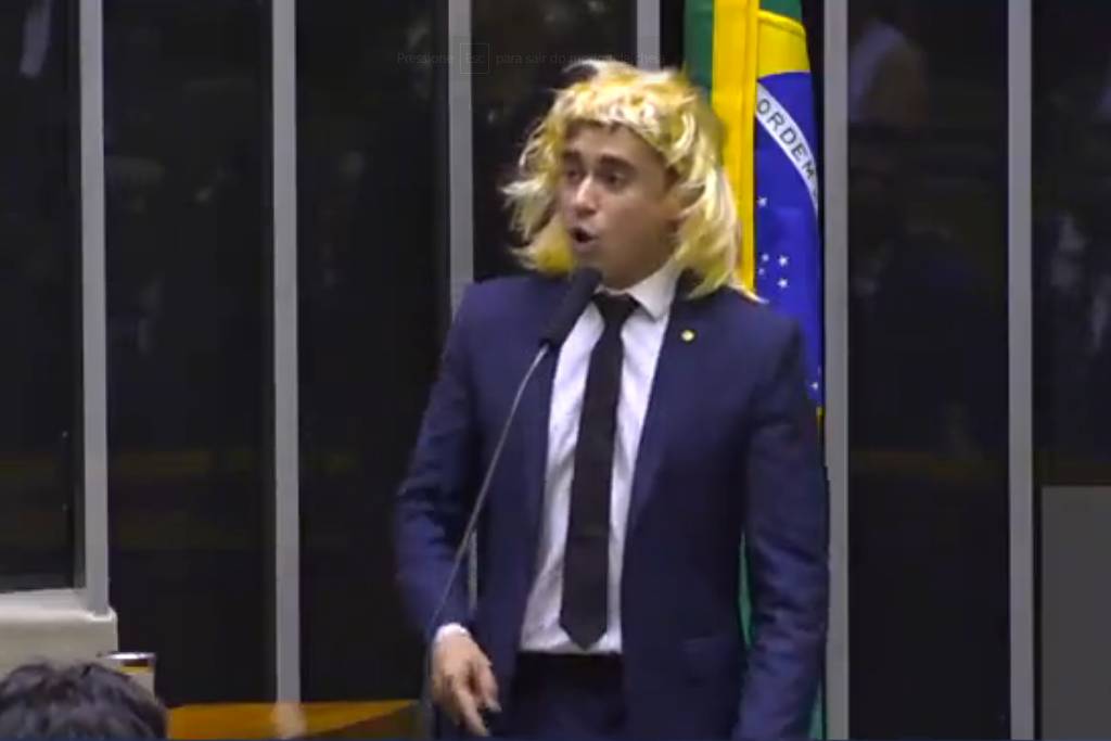 Nikolas Ferreira fez discurso transfóbico no plenário da Câmara nesta quarta (8), data em que é celebrado o Dia Internacional da Mulher