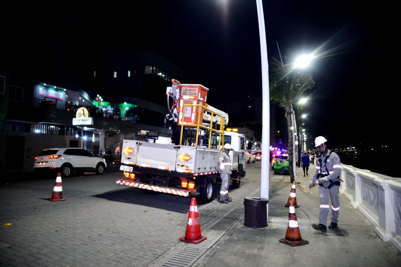 Ações criminosas afetam cofres públicos e geram escuridão e insegurança