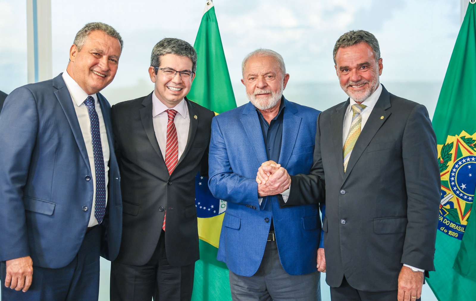 Daniel Almeida participa da primeira reunião de vice-líderes do Governo com presidente Lula Daniel Almeida participa da primeira reunião de vice-líderes do Governo com presidente Lula