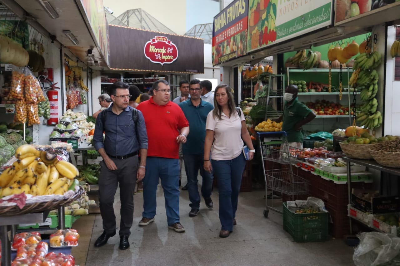 Na oportunidade, a comitiva esteve no Mercado do Rio Vermelho, ambos administrados pela SDE