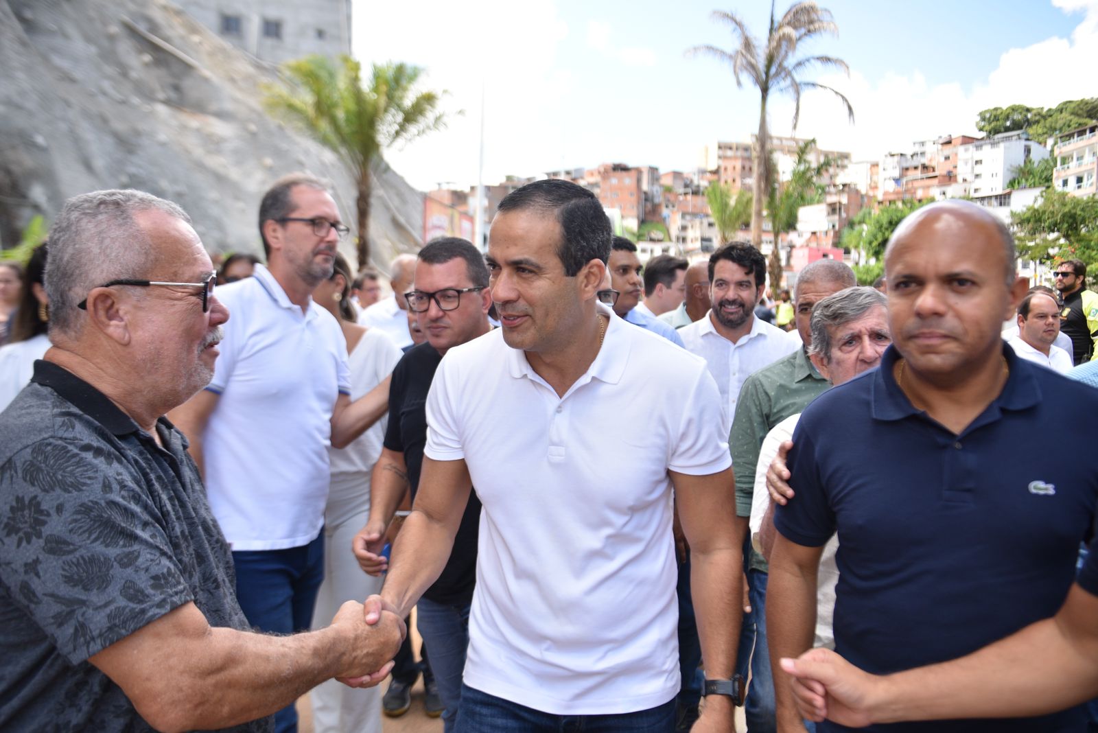O local ganhou uma contenção de encosta e um novo acesso viário que vai dar mais fluidez ao tráfego da região
