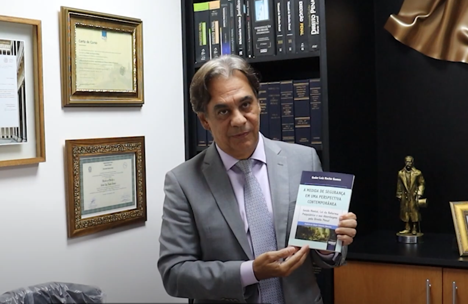 A obra trata de um tema pouco explorado no Direito brasileiro - a medida de segurança