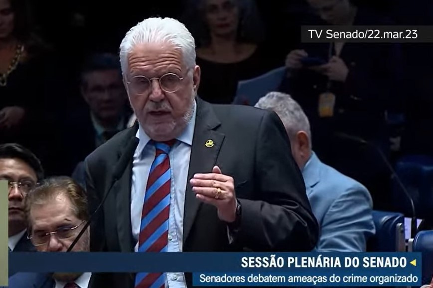 Senador Jaques Wagner (PT) durante aparte a discurso de Sérgio Moro, nesta quarta-feira (22)