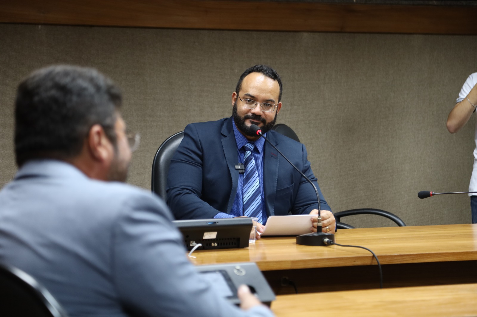 Comissão é presidida pelo deputado Leandro de Jesus 