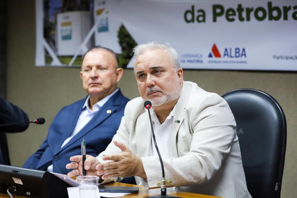 Jean Paul Prates falou até em retomar o controle da Refinaria de Mataripe Jean Paul Prates falou até em retomar o controle da Refinaria de Mataripe