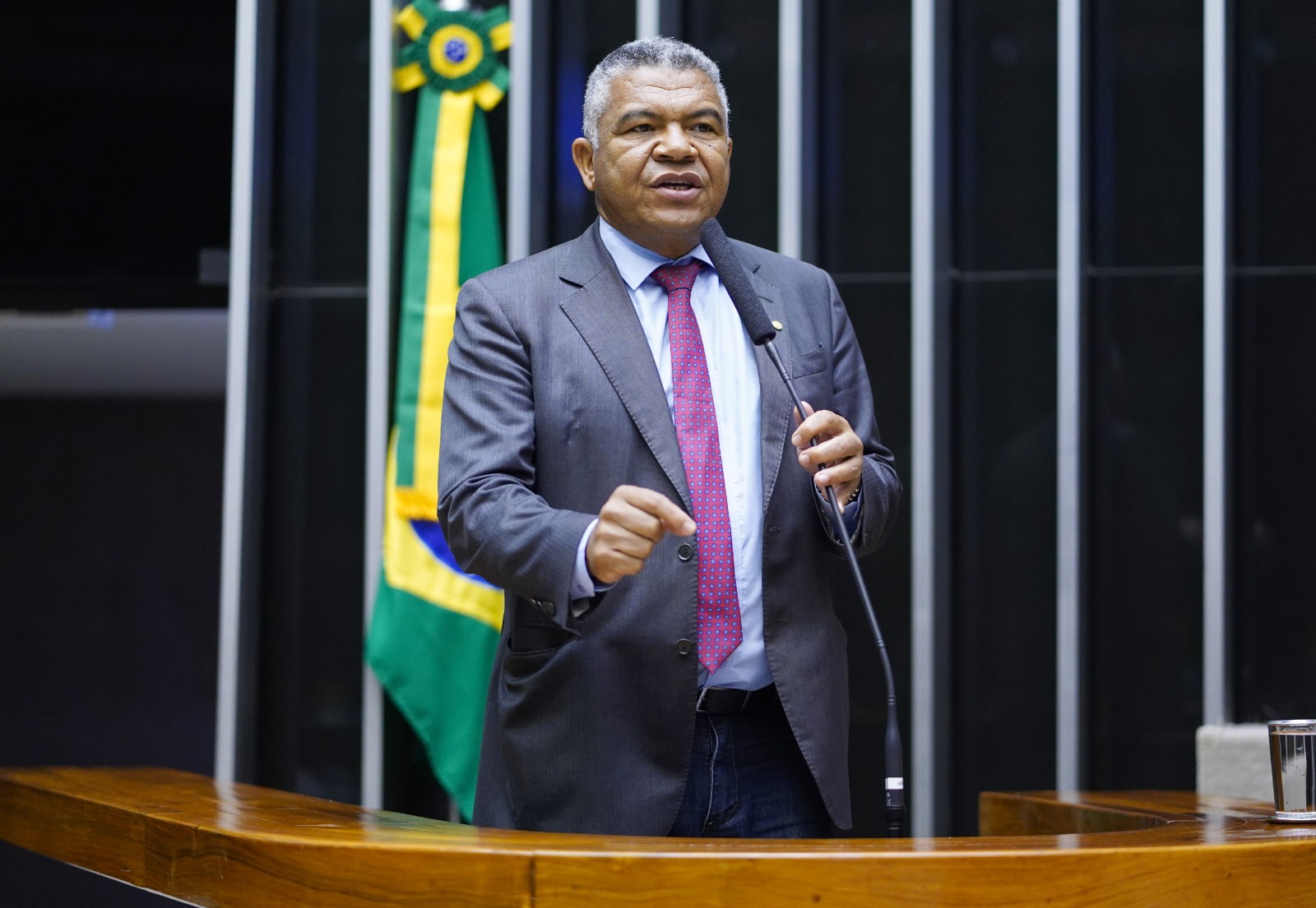 Deputado federal Valmir Assunção (PT) Deputado federal Valmir Assunção (PT)